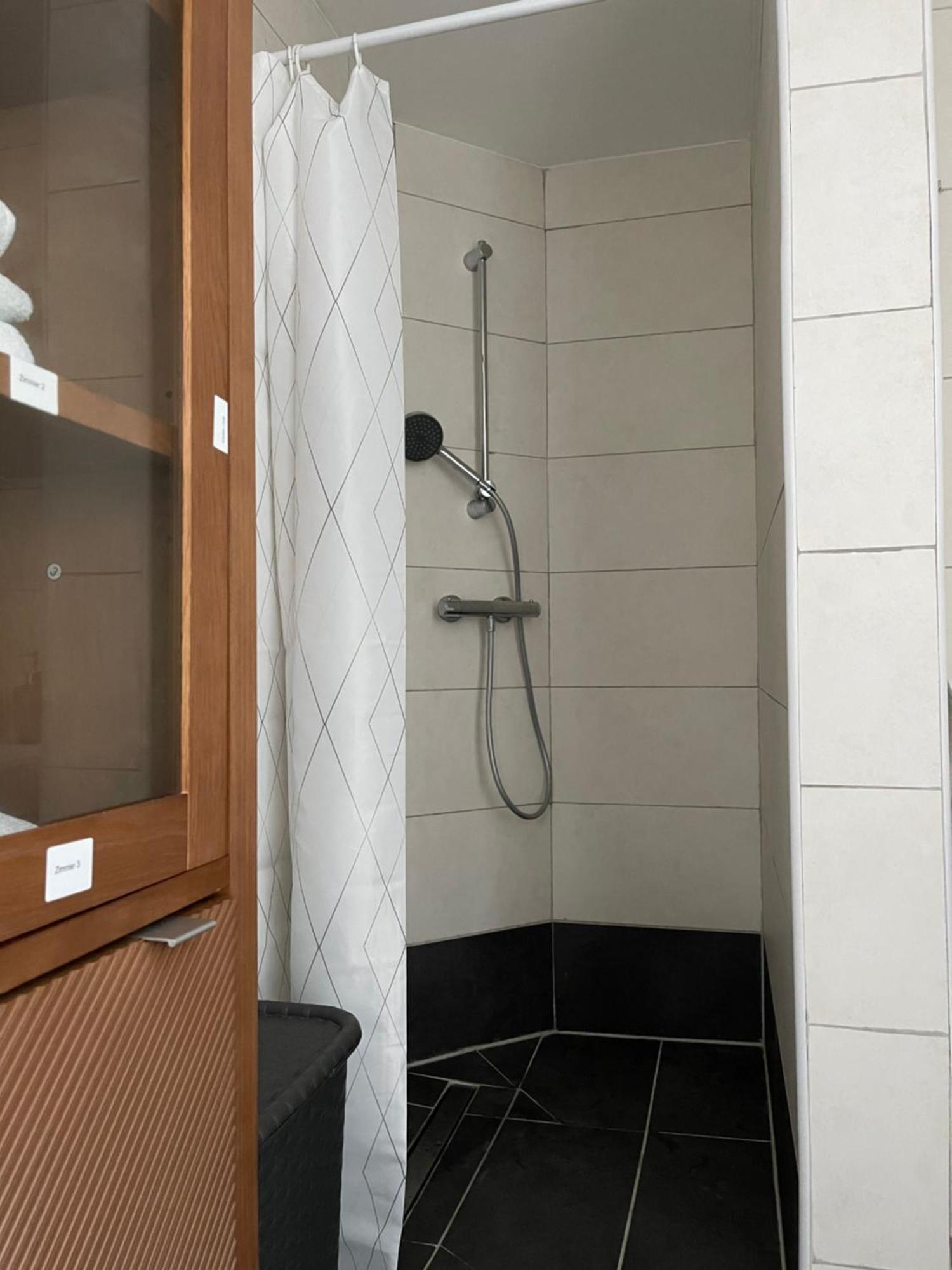Luxurioeses Zimmer 10Min Zum Universitaet Κάσελ Εξωτερικό φωτογραφία