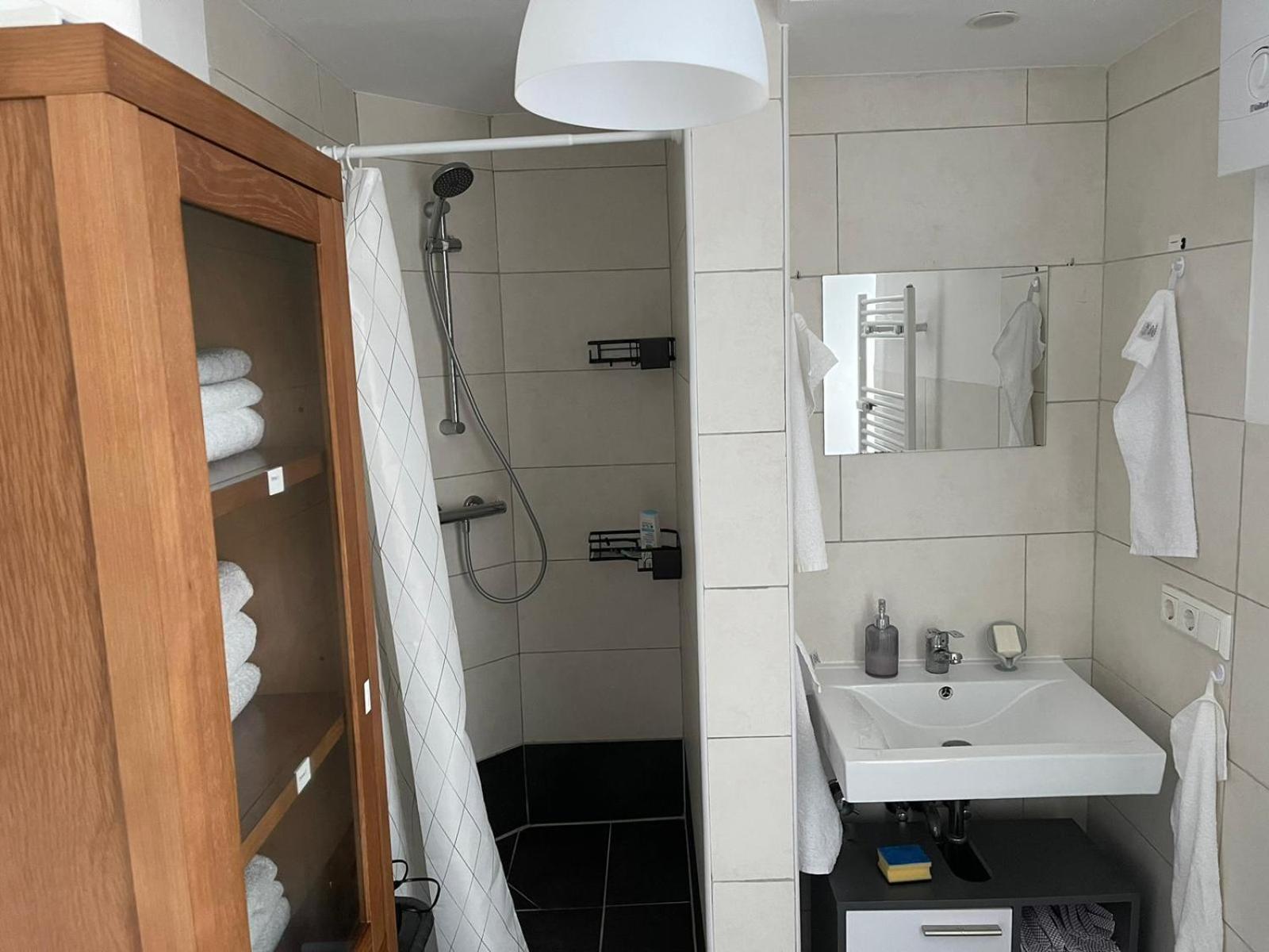 Luxurioeses Zimmer 10Min Zum Universitaet Κάσελ Εξωτερικό φωτογραφία