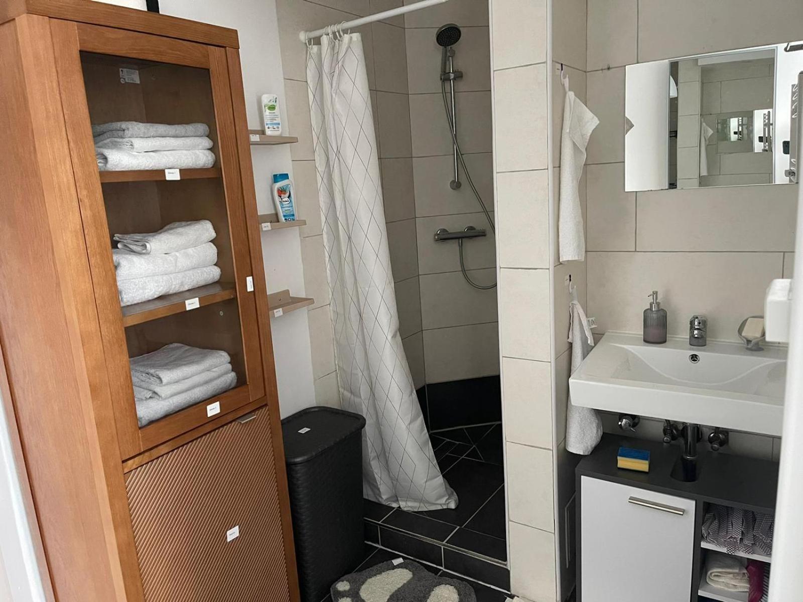 Luxurioeses Zimmer 10Min Zum Universitaet Κάσελ Εξωτερικό φωτογραφία