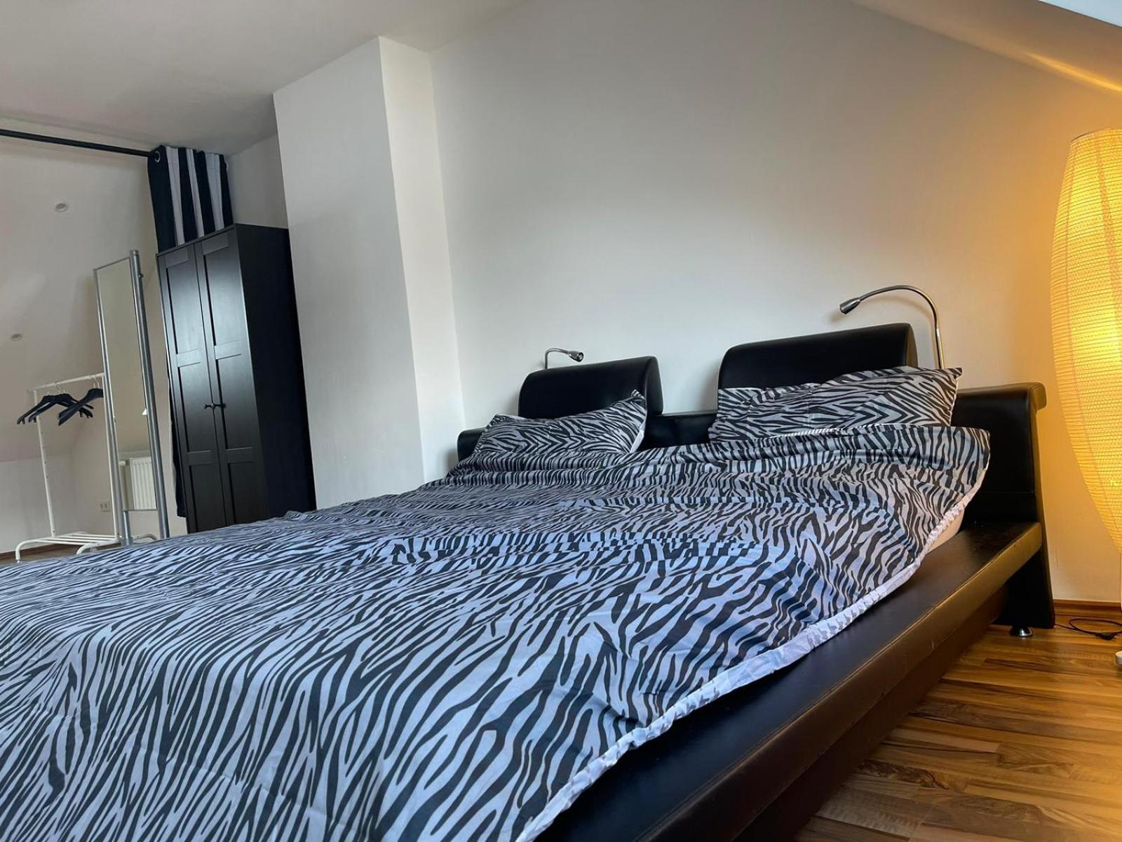 Luxurioeses Zimmer 10Min Zum Universitaet Κάσελ Εξωτερικό φωτογραφία