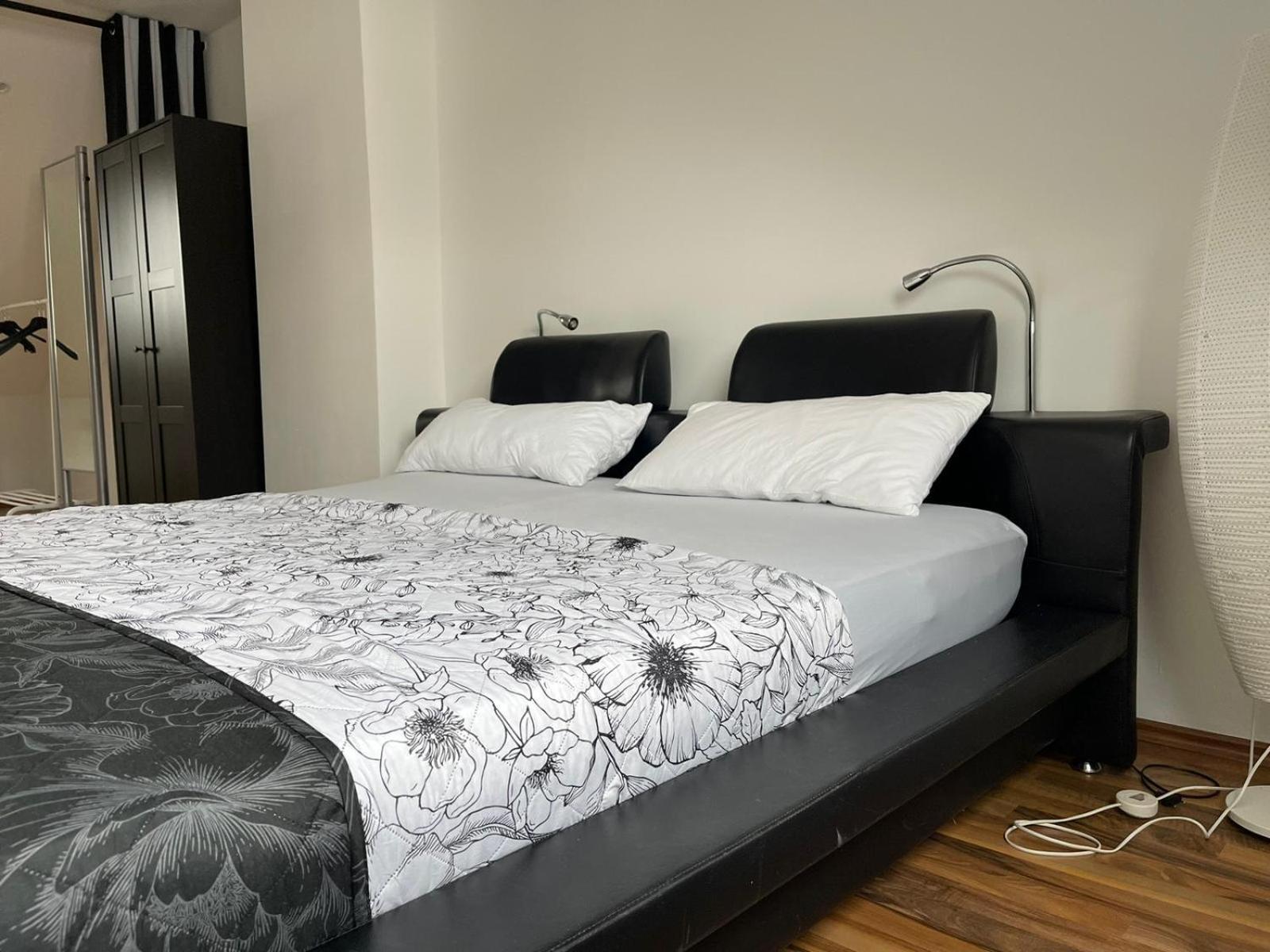 Luxurioeses Zimmer 10Min Zum Universitaet Κάσελ Εξωτερικό φωτογραφία